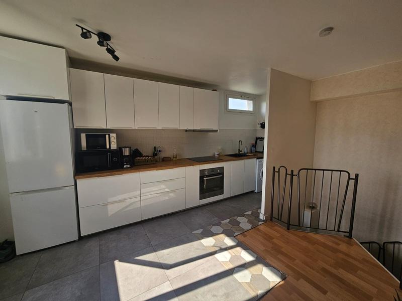 Appartement - 96 m² - 6 pièces