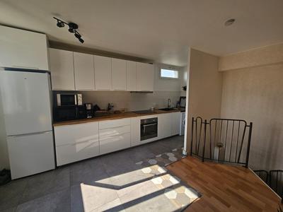 Appartement - 96 m² - 6 pièces