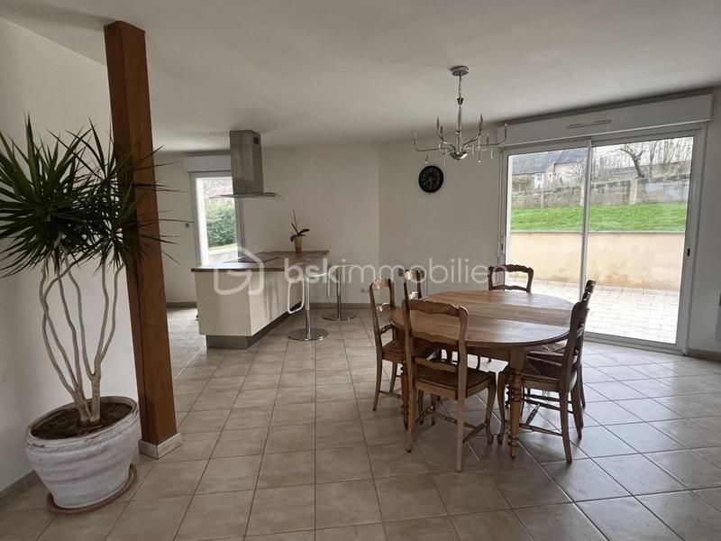 Maison - 92 m² - 5 pièces