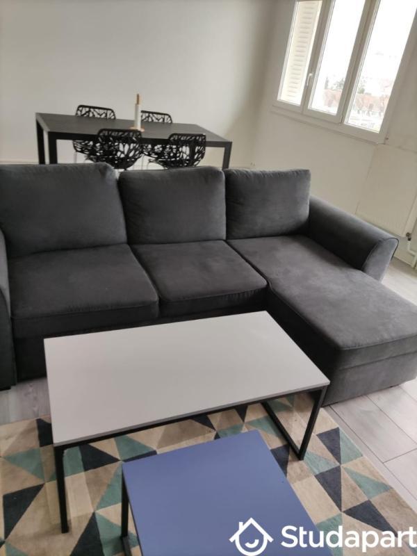 Chambre - 11 m² - 1 pièce