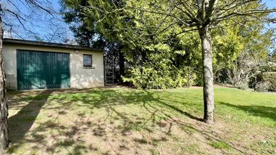 Propriété - 257 m² - 9 pièces