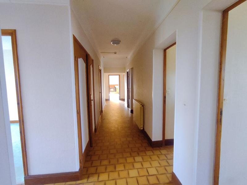 Maison - 190 m² - 8 pièces