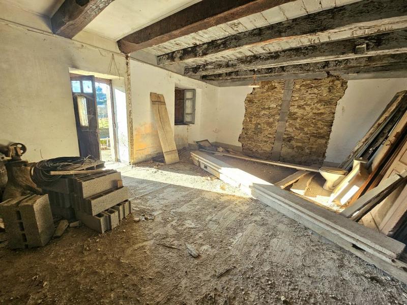 Corps de ferme - 250 m² - 5 pièces