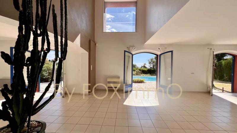 Villa - 230 m² - 7 pièces