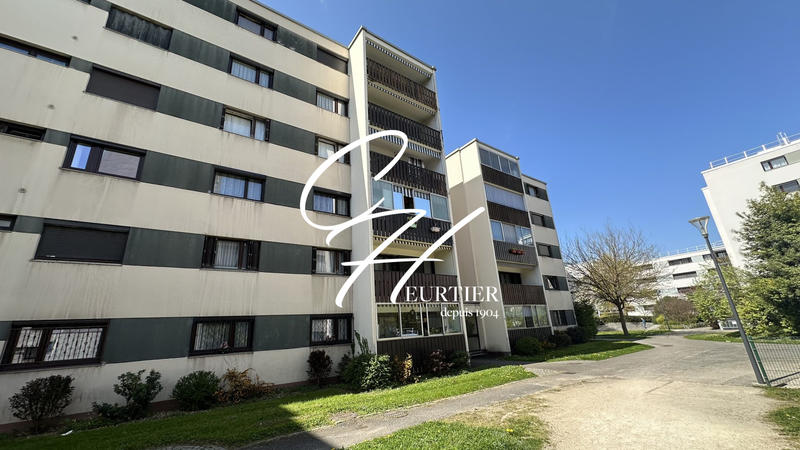 Appartement - 79 m² - 4 pièces