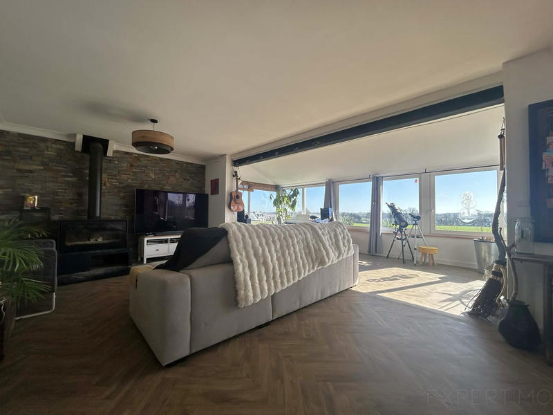 Maison - 156 m² - 5 pièces