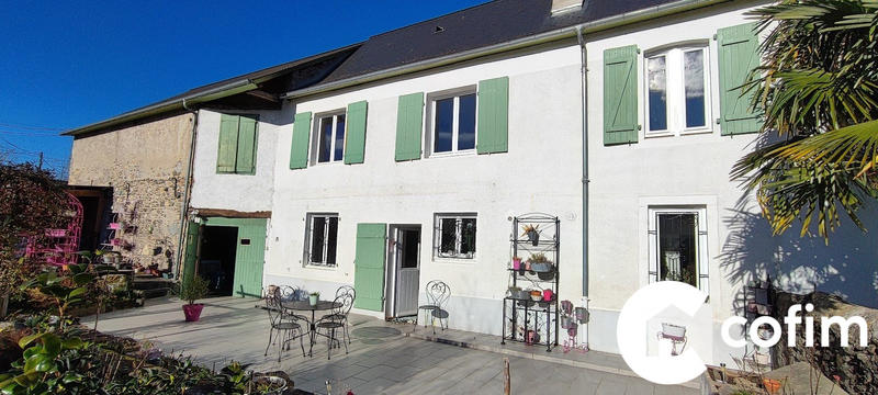 Maison - 122 m² - 5 pièces