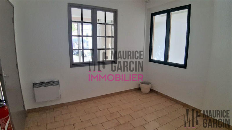 Bureau - 75 m² - 3 pièces