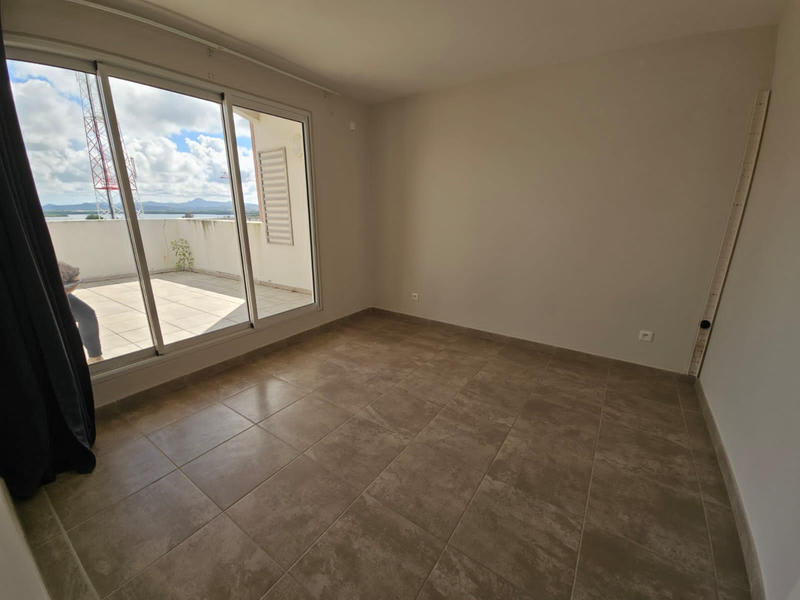 Duplex - 111 m² - 5 pièces