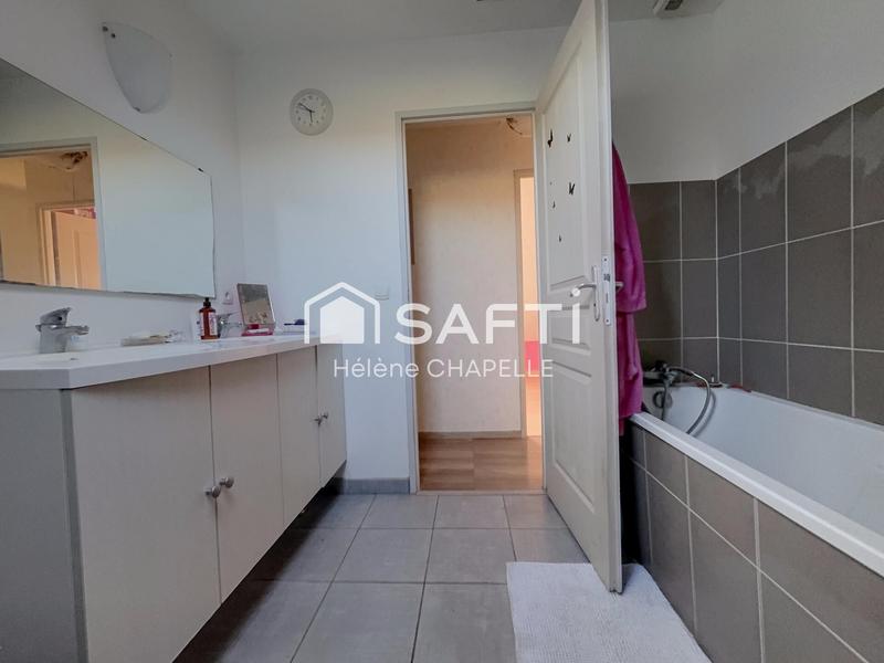 Maison - 95 m² - 5 pièces