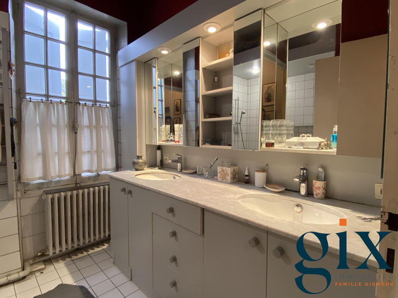 Maison ancienne - 154 m² - 7 pièces