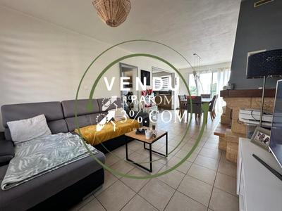 Maison - 106 m² - 6 pièces