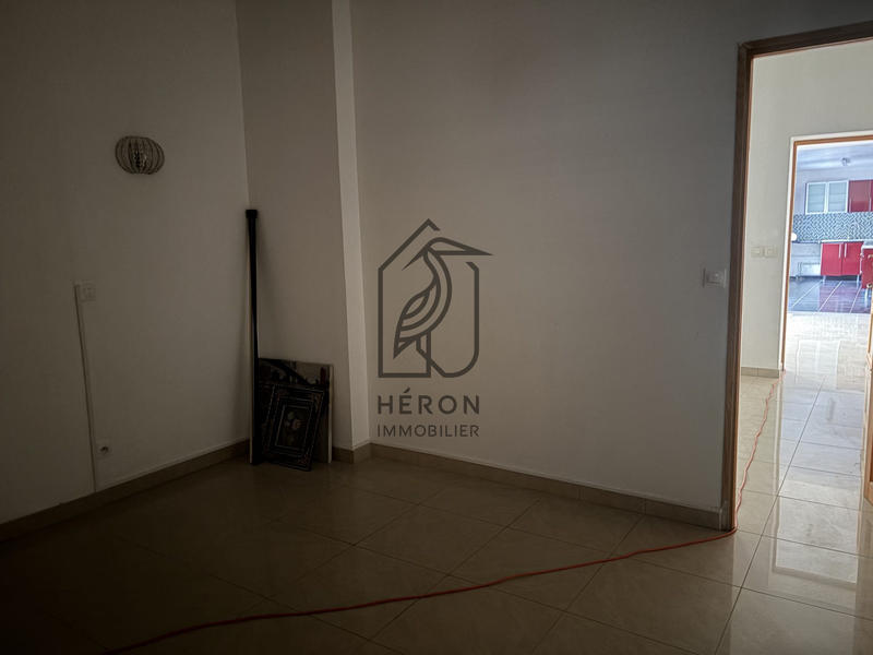 Appartement - 60 m² - 2 pièces