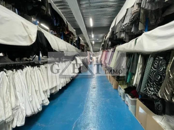 Entrepôt - 4 050 m²