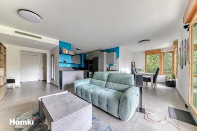 Appartement - 92 m² - 4 pièces