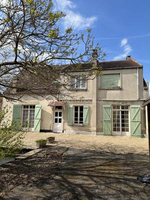 Maison - 180 m² - 7 pièces