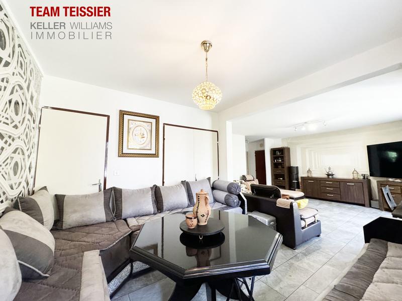 Appartement - 105 m² - 4 pièces