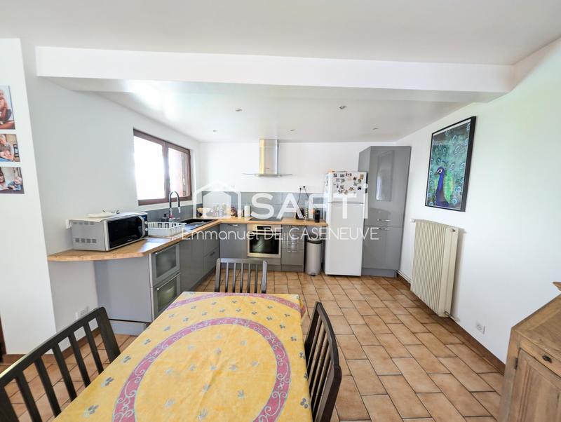 Maison - 90 m² - 4 pièces