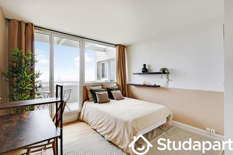 Chambre - 13 m² - 1 pièce