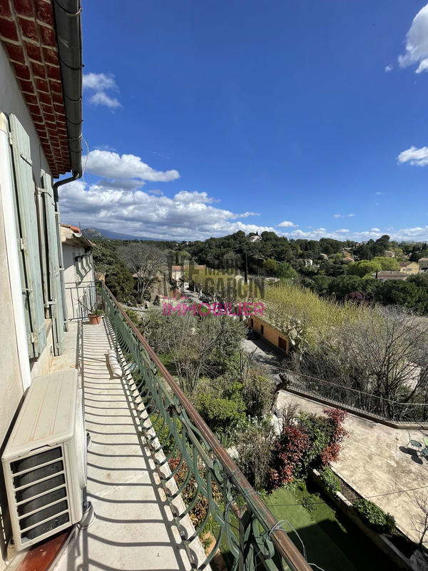 Appartement - 85 m² - 3 pièces