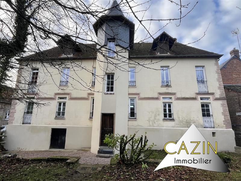 Maison - 201 m² - 8 pièces