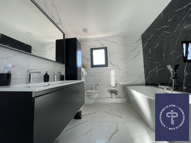 Maison contemporaine - 129 m² - 5 pièces