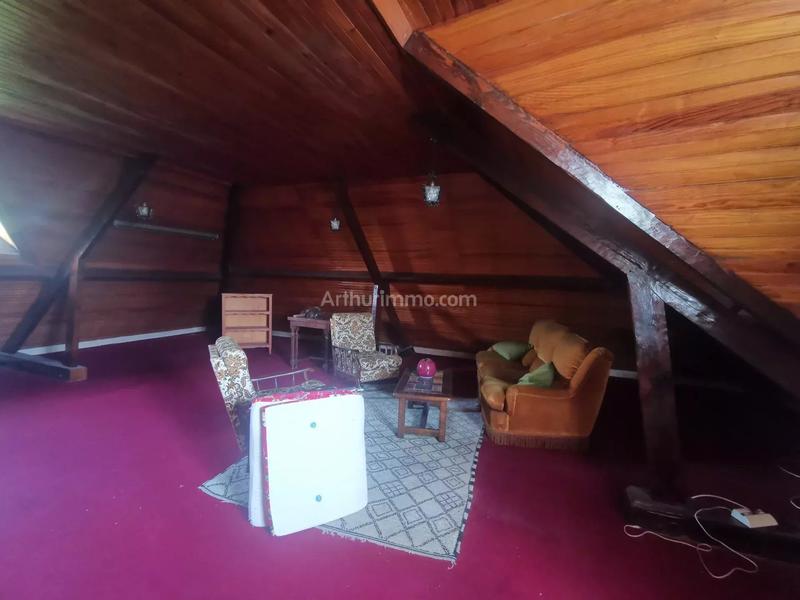 Maison - 177 m² - 9 pièces