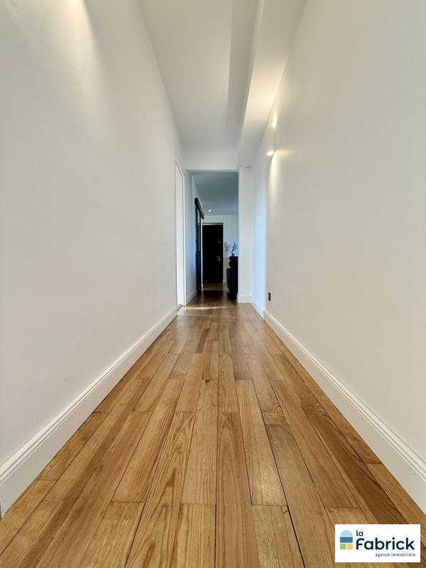 Appartement - 86 m² - 4 pièces