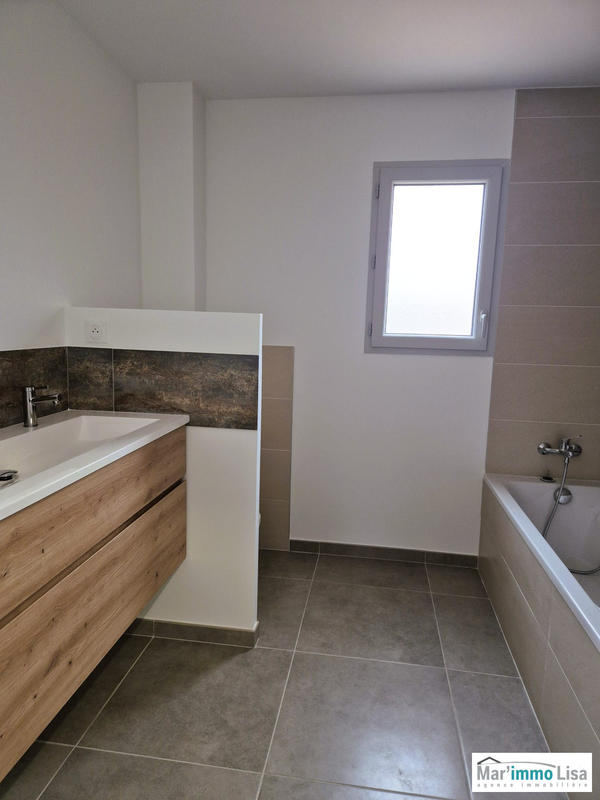 Villa - 89 m² - 4 pièces