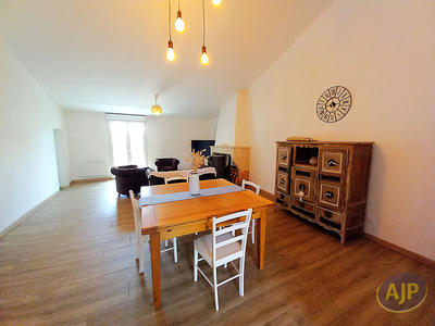 Maison - 95 m² - 4 pièces