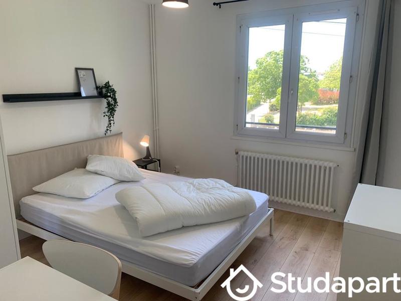 Chambre - 9 m² - 1 pièce