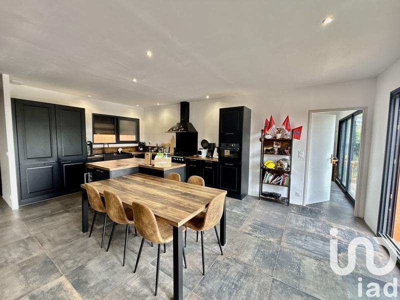 Maison - 150 m² - 5 pièces