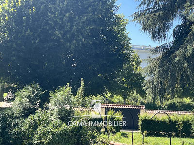 Maison - 349 m² - 10 pièces