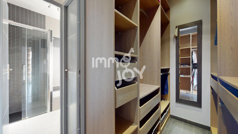 Maison - 134 m² - 4 pièces