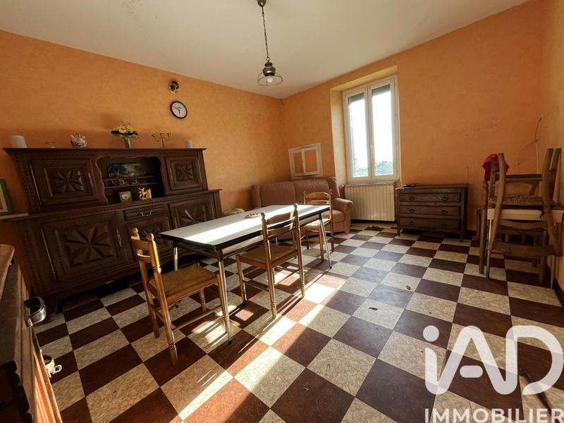 Maison de campagne - 7 740 m² - 7 pièces