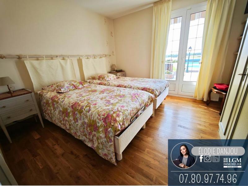 Maison - 160 m² - 5 pièces