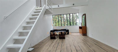 Appartement - 167 m² - 7 pièces