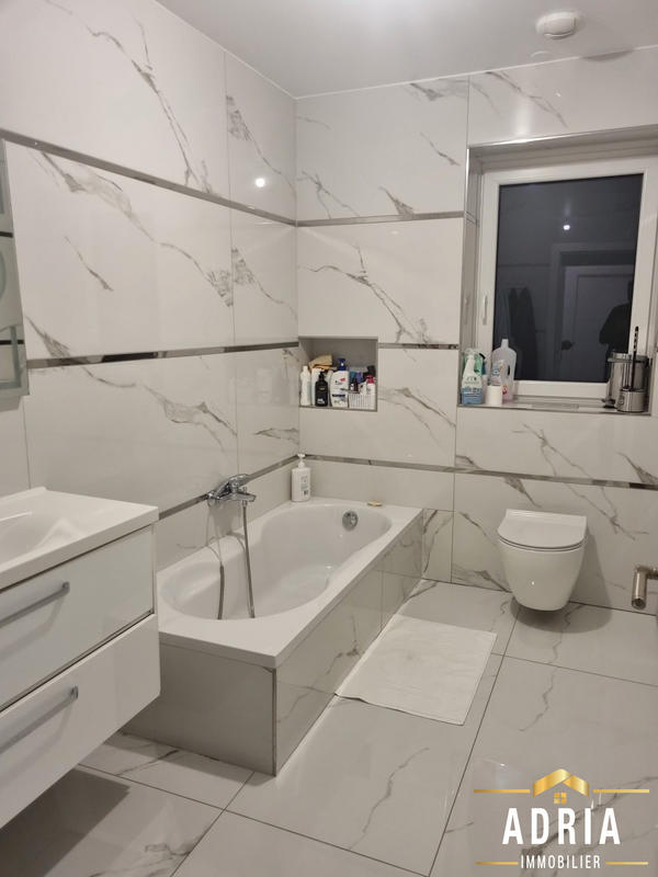 Maison contemporaine - 160 m² - 7 pièces