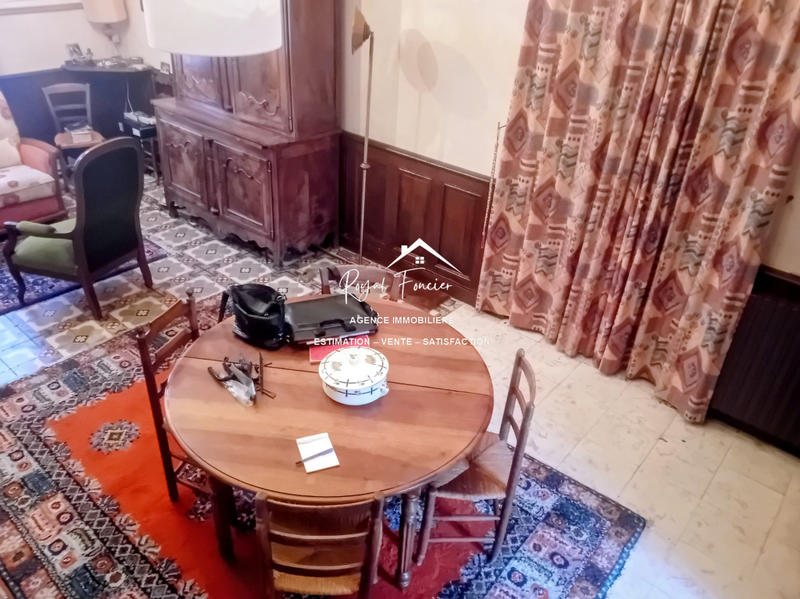 Maison ancienne - 215 m² - 8 pièces