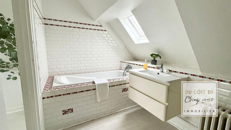 Appartement - 119 m² - 6 pièces