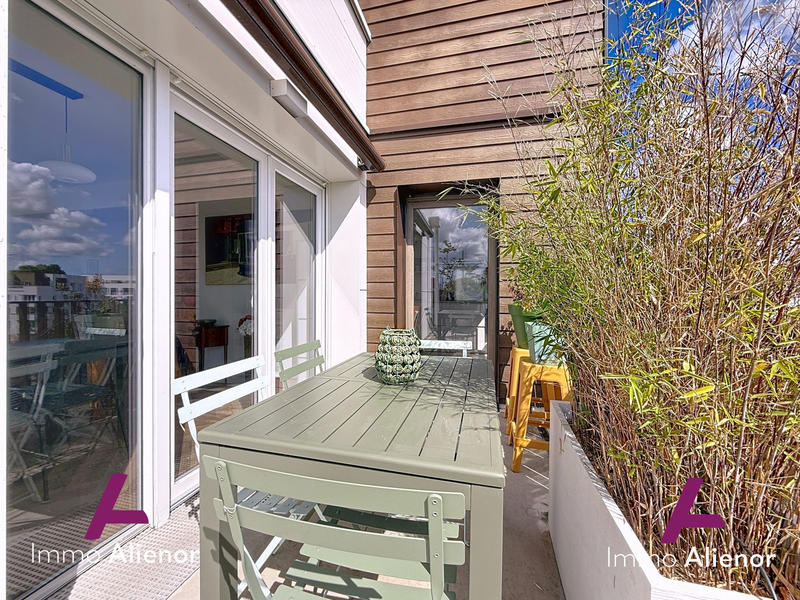 Appartement - 140 m² - 5 pièces