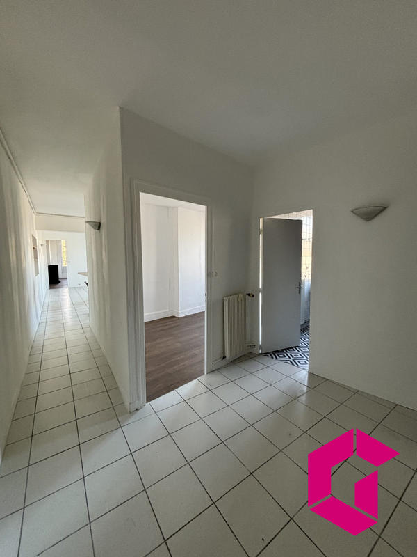 Appartement - 75 m² - 3 pièces