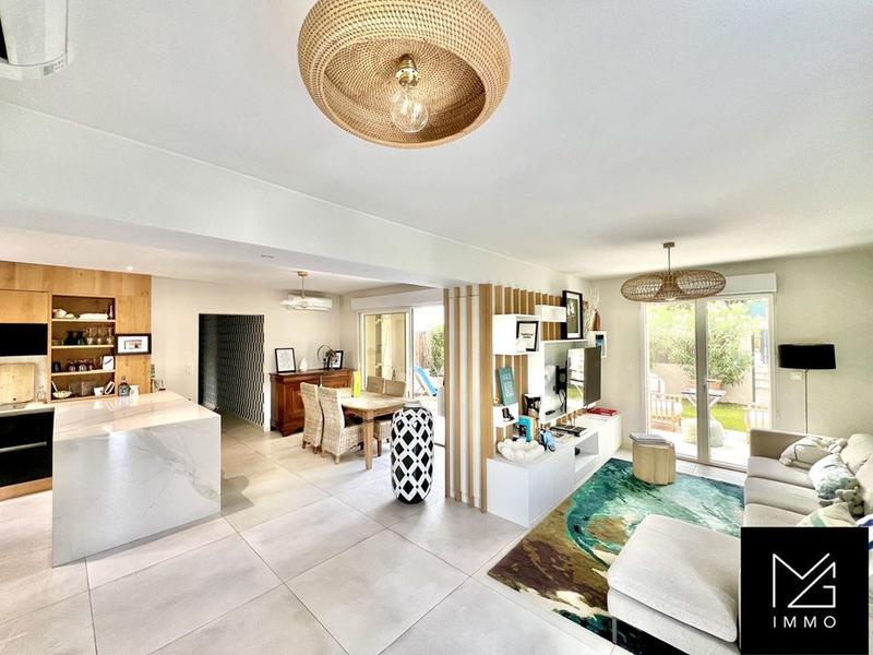 Appartement - 105 m² - 4 pièces