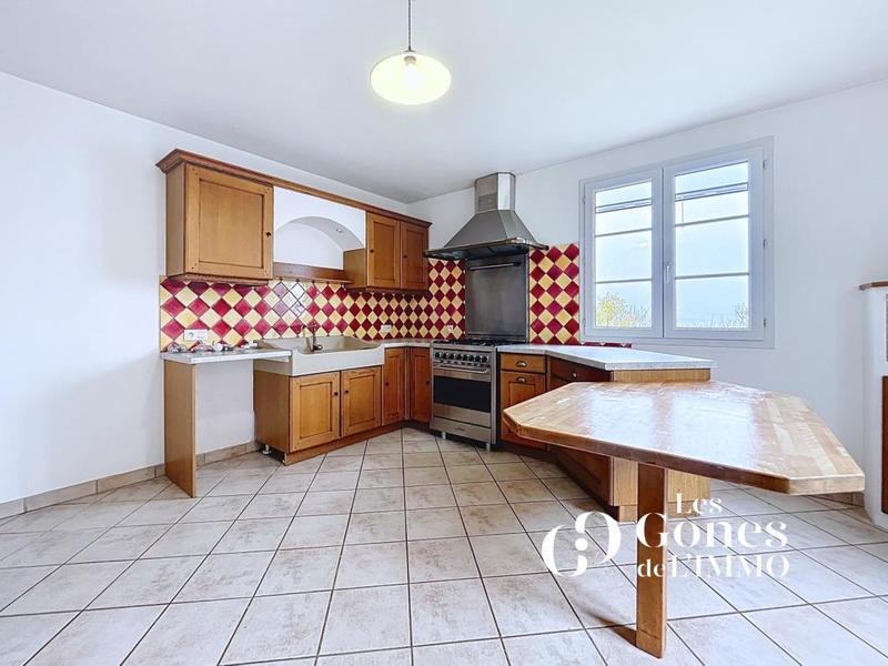 Maison - 140 m² - 6 pièces