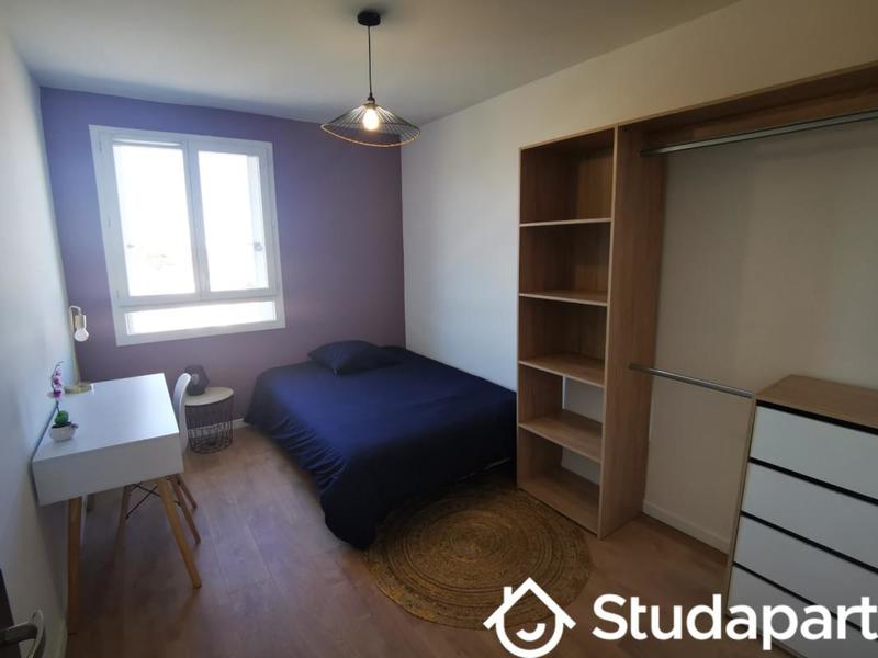 Chambre - 11 m² - 1 pièce