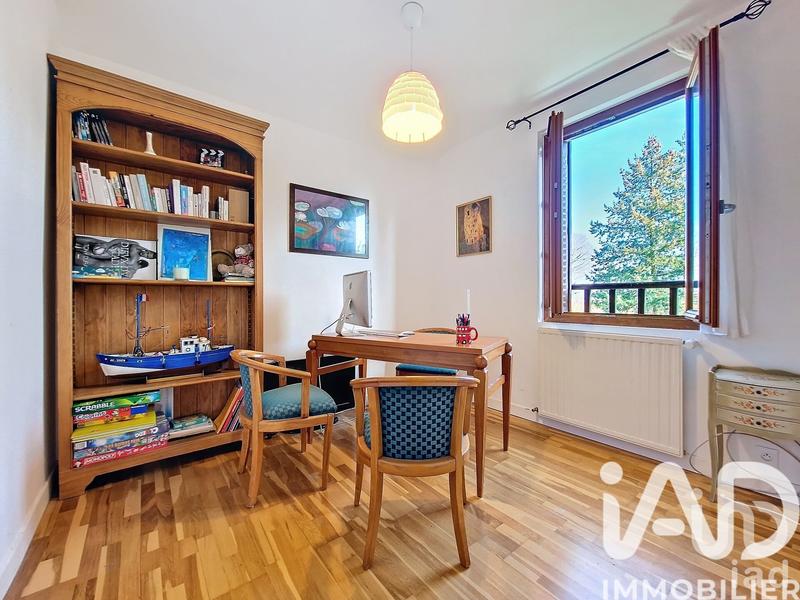 Maison - 137 m² - 6 pièces