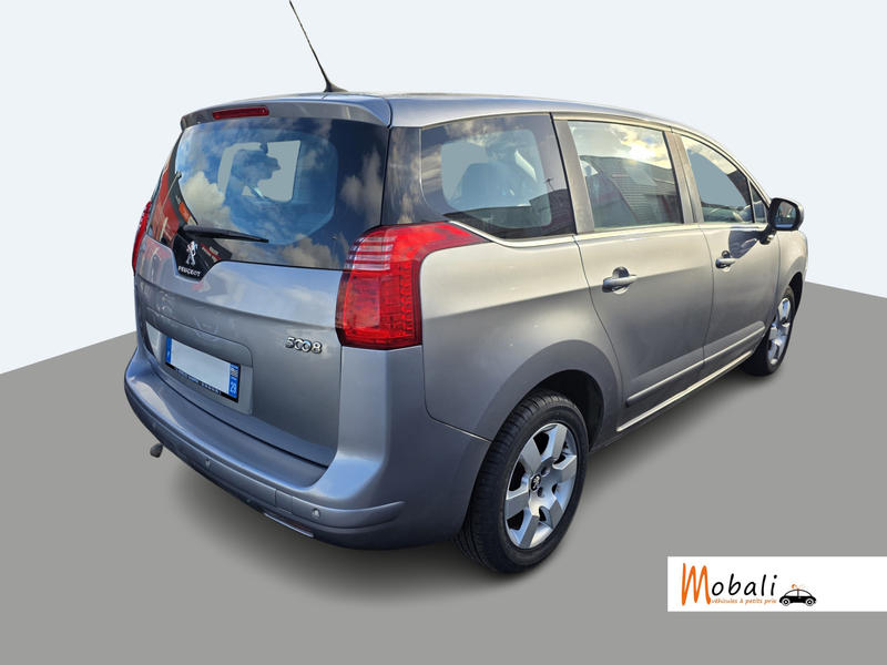 Peugeot 5008 - 1.6 HDi 115 Cv Business Pack 7 Places - 6 Cv