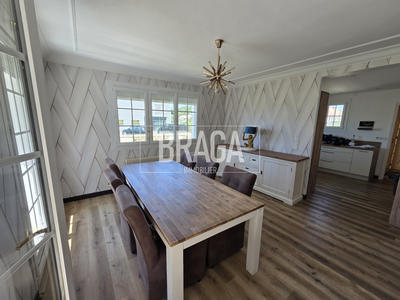 Maison - 130 m² - 4 pièces