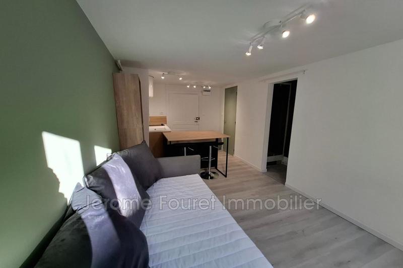 Studio - 14 m² - 1 pièce