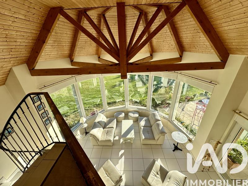 Maison de maîtres - 303 m² - 13 pièces